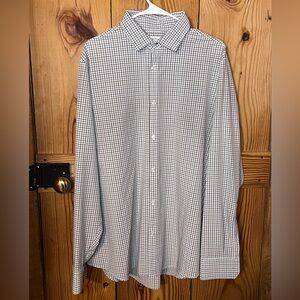 Mizzen+Main Blue and Brown Button Up Long Sleeve Shirt